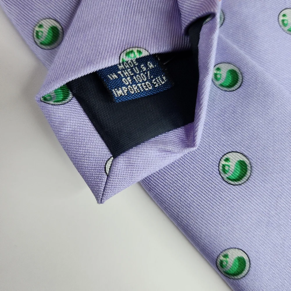 VINEYARD VINES Blue Silk Tie.
